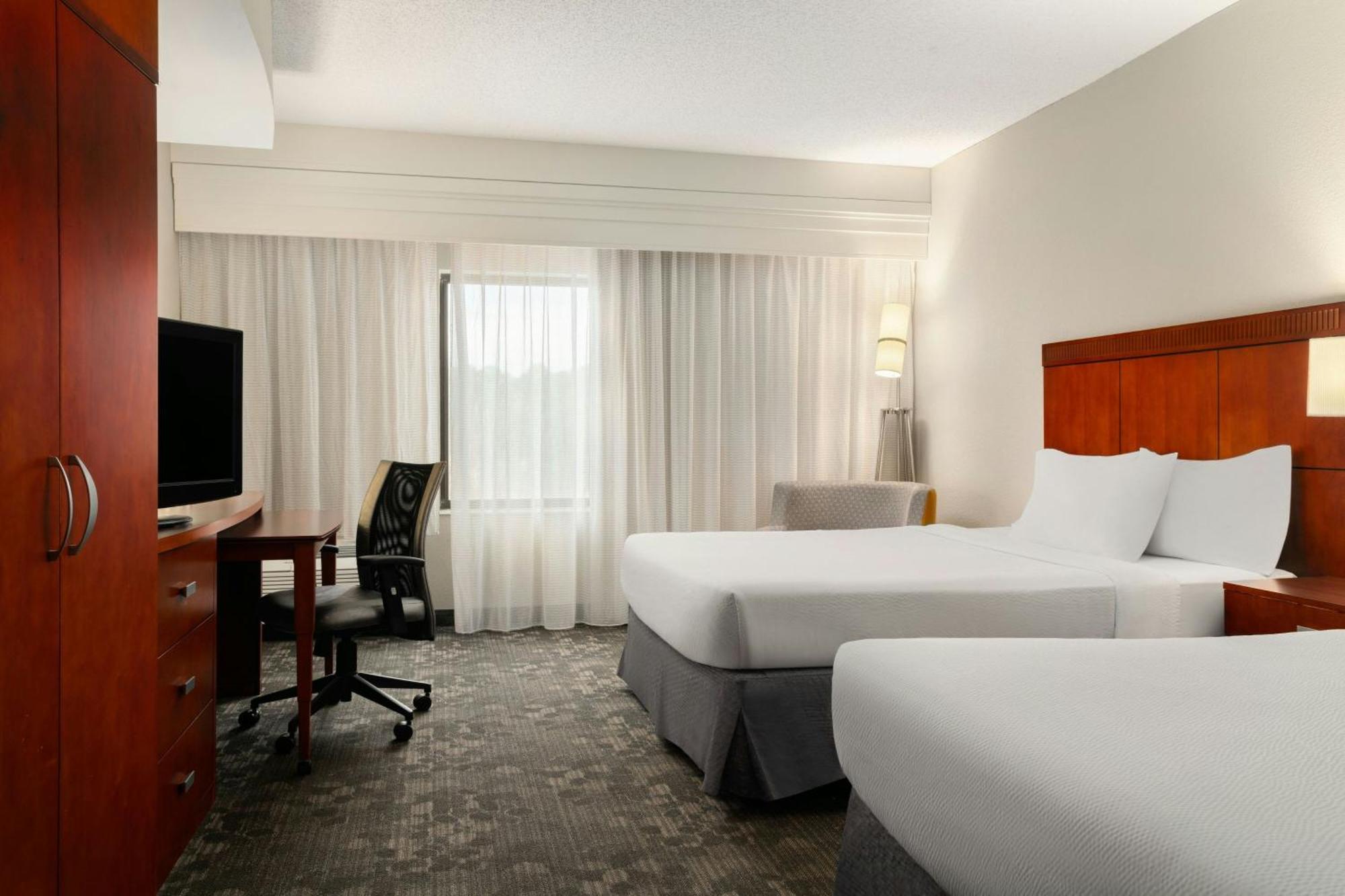 Hotel Courtyard By Marriott Salisbury