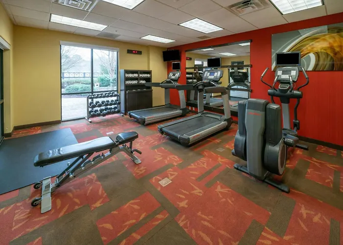 Courtyard By Marriott Salisbury