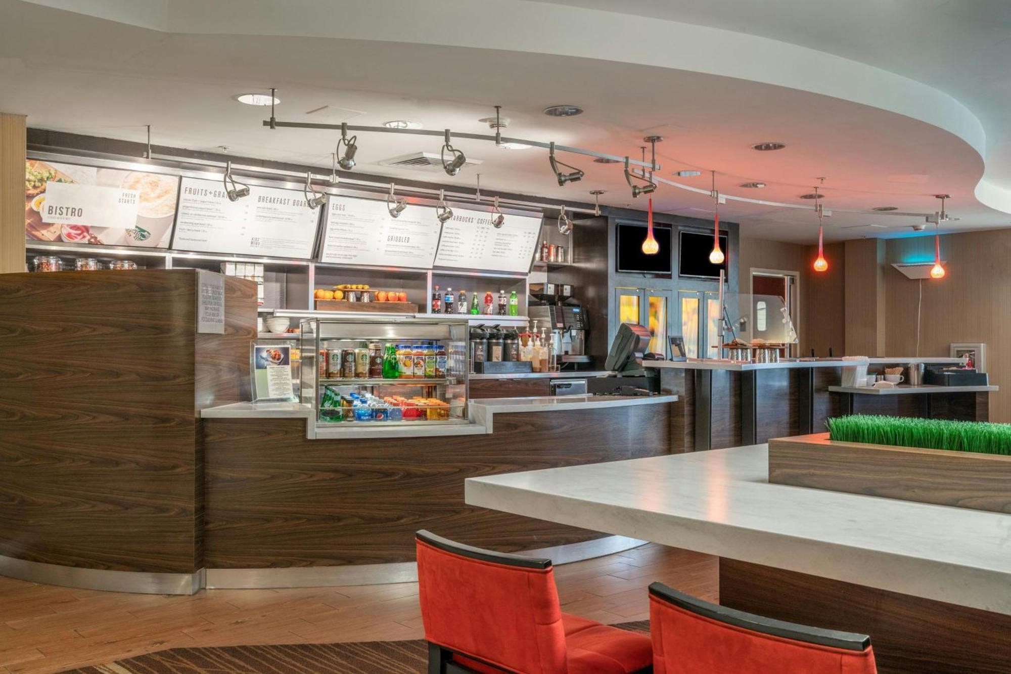 Hotel Courtyard By Marriott